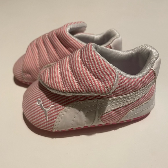 🔥 3/$25 - Puma shoes (infant size 1) - Picture 2 of 6